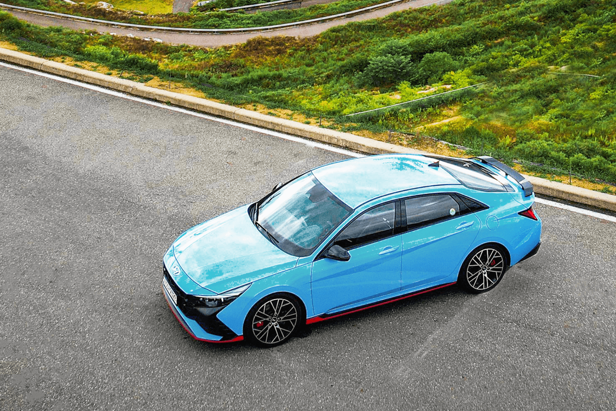 Top 3 des meilleurs pneus pour votre Hyundai Elantra